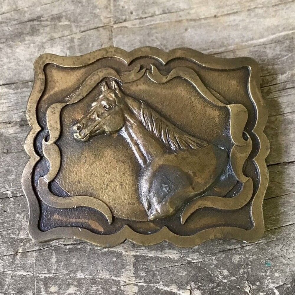 Vintage 1978 Indiana Metal Craft Horse Belt Buckle F88 “Winner’s Circle”